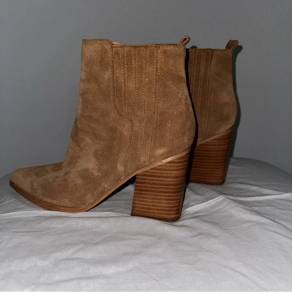 Marc Fisher Camel Suede Boots – Size 10 - Picture 8 of 8